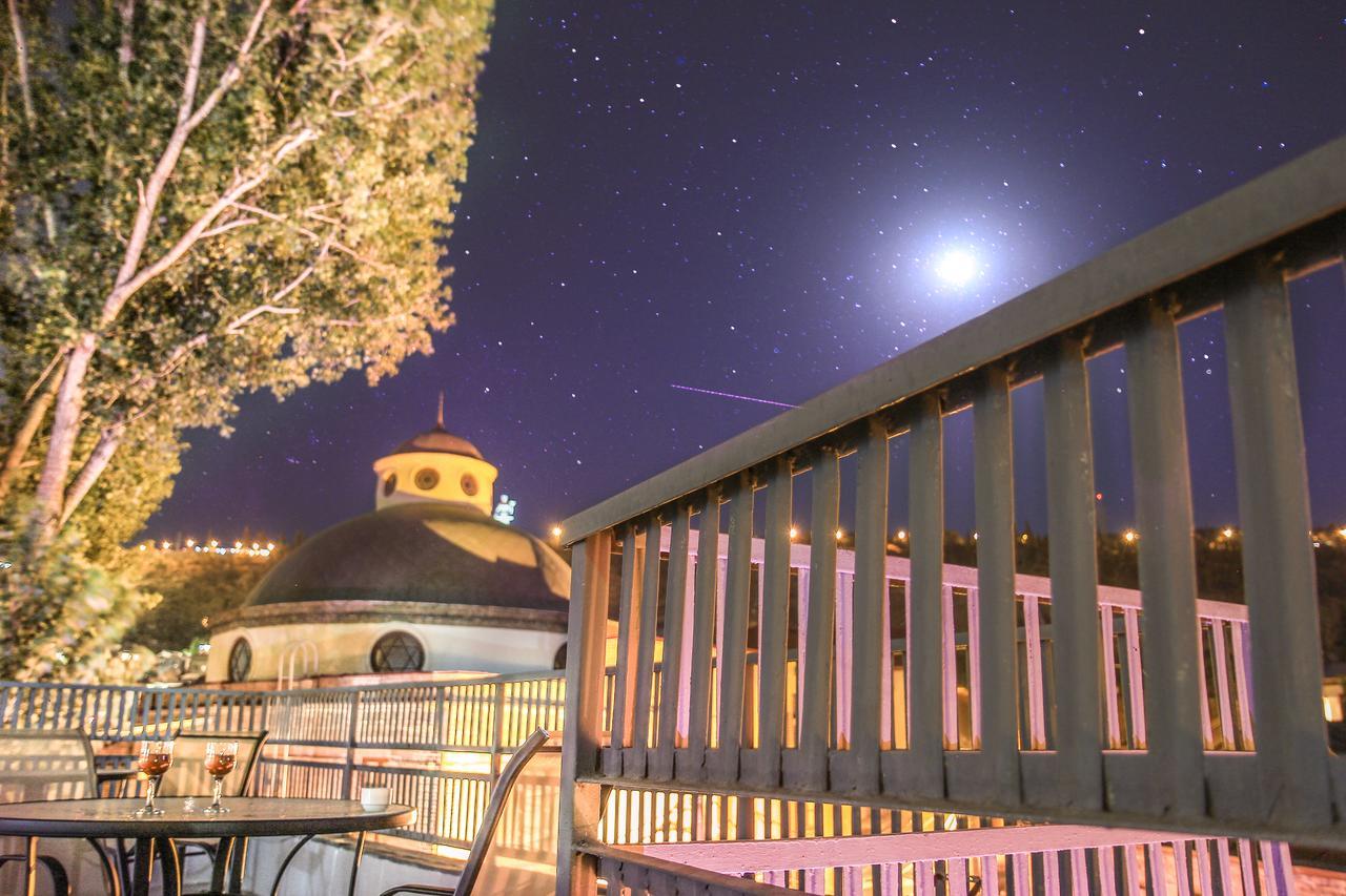 New Palace Shardeni Tbilisi ภายนอก รูปภาพ