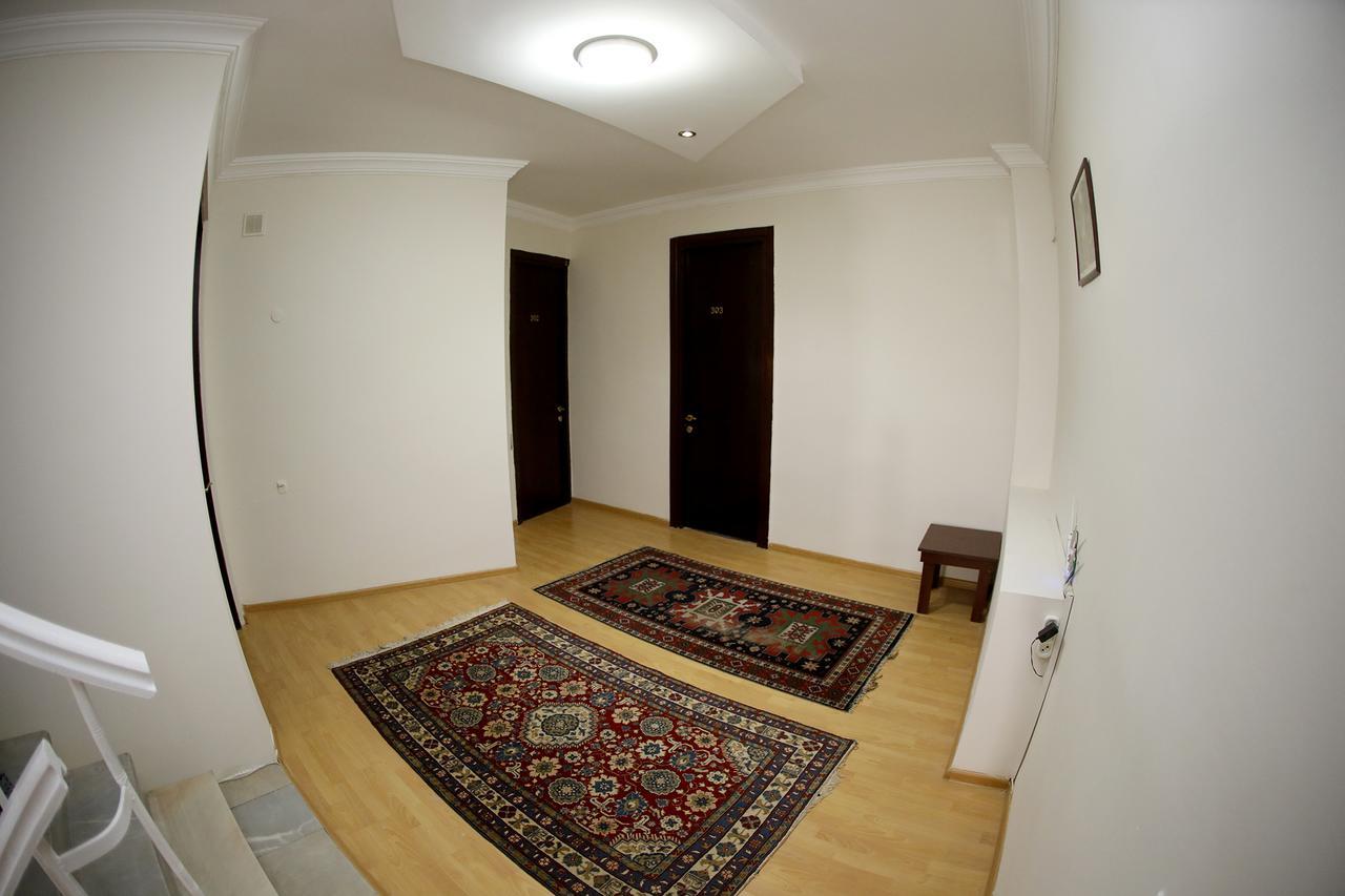New Palace Shardeni Tbilisi ภายนอก รูปภาพ