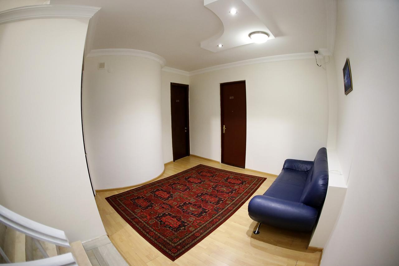 New Palace Shardeni Tbilisi ภายนอก รูปภาพ