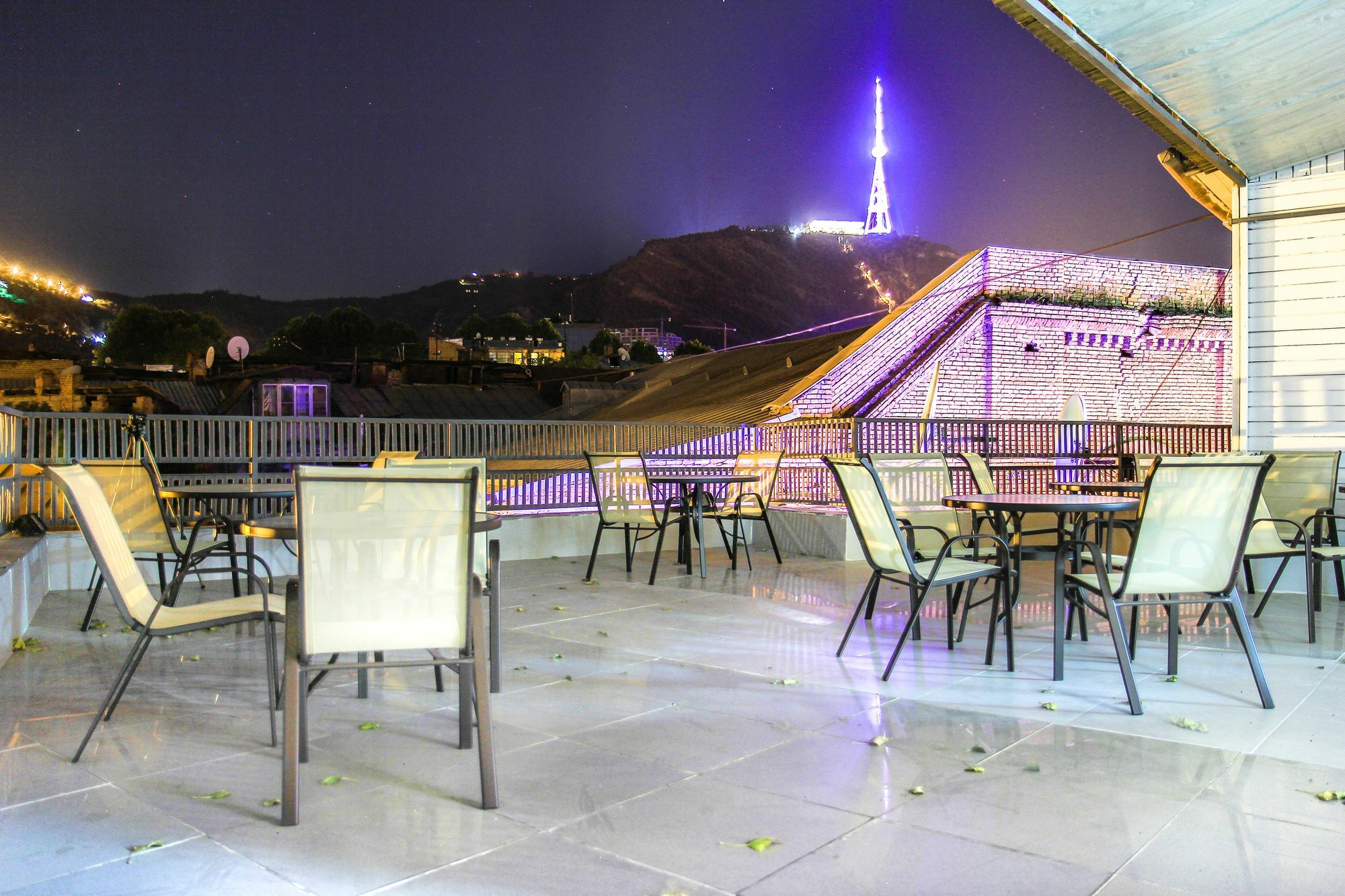 New Palace Shardeni Tbilisi ภายนอก รูปภาพ